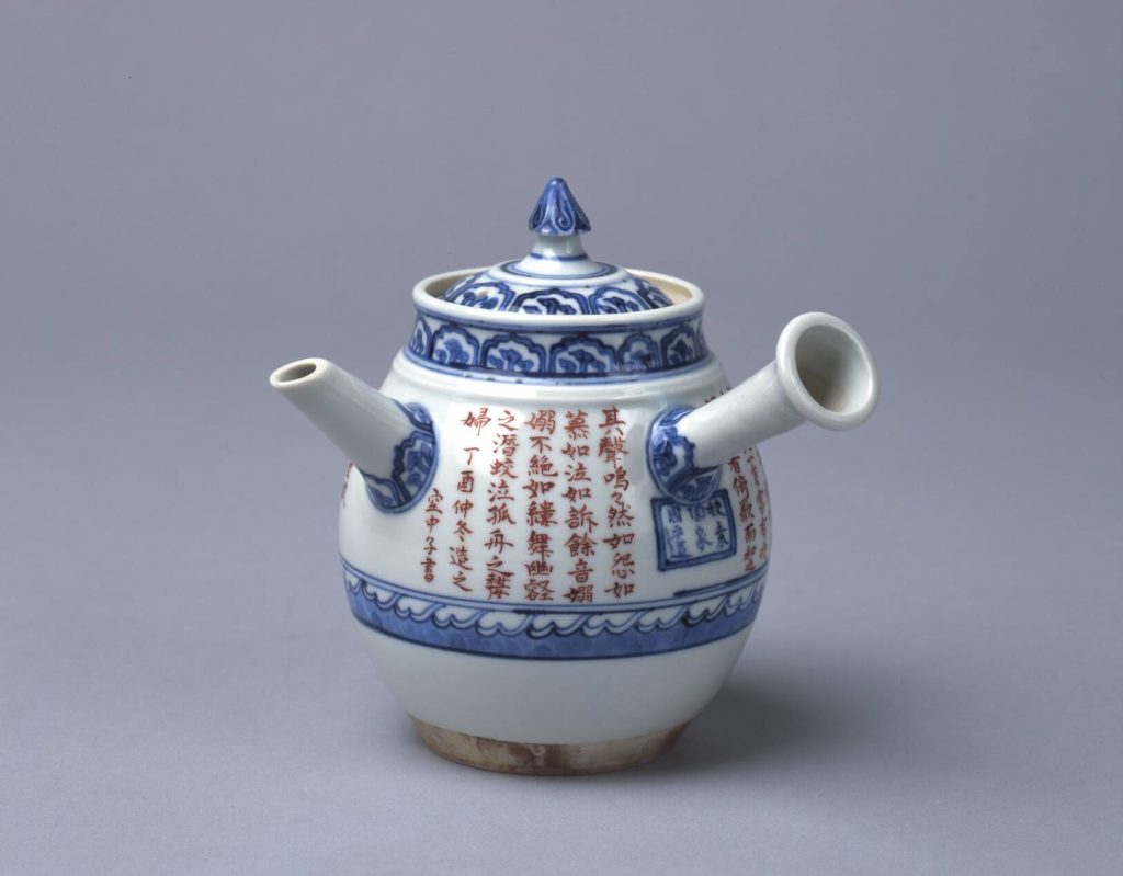 赤絵赤壁賦急須 – 兵庫陶芸美術館 収蔵品データベース