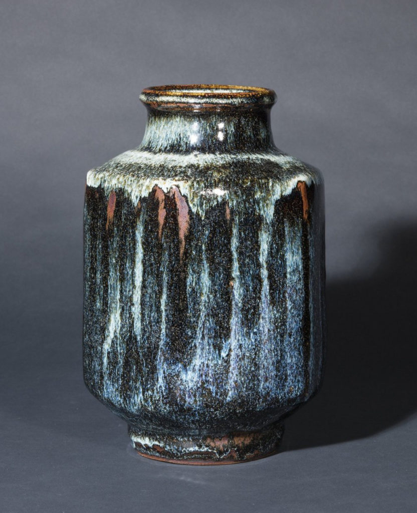 海鼠釉面取壺 – 兵庫陶芸美術館 収蔵品データベース
