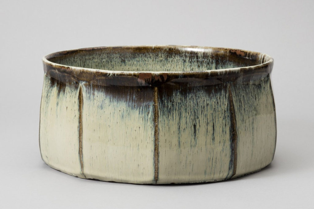 海鼠釉面取鉢 – 兵庫陶芸美術館 収蔵品データベース